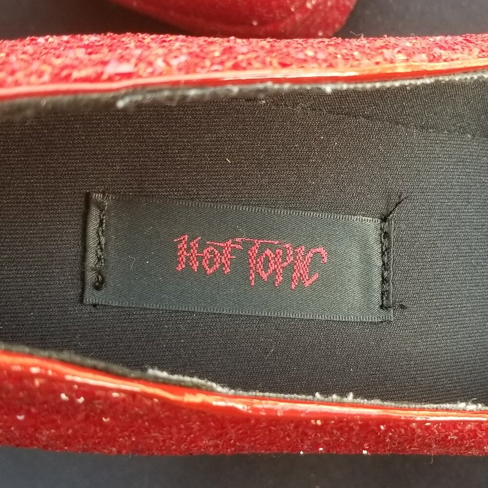 Hot Topic Ruby Red, Glitter, Platform Pumps. - image 4